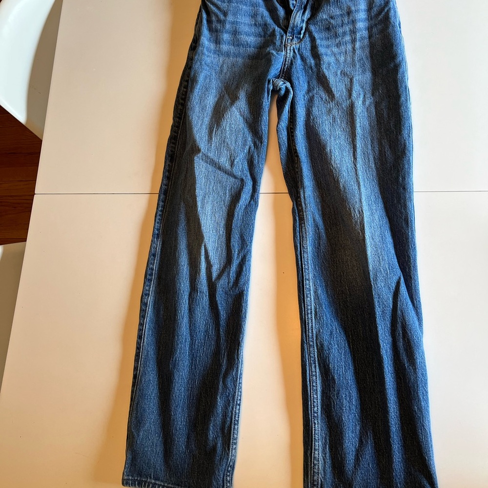 Hollister Ultra High-Rise Dad Jeans